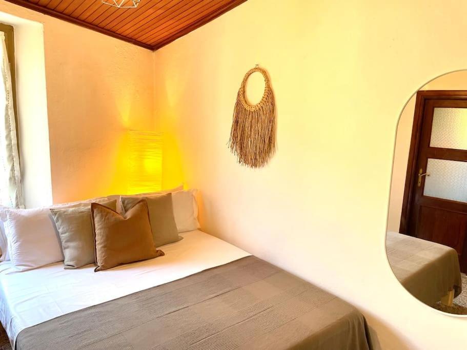 Historic Downtown Home By The Sea With King Bed Monterosso al Mare Esterno foto