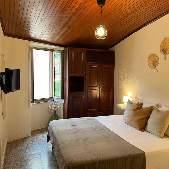Historic Downtown Home By The Sea With King Bed Monterosso al Mare Esterno foto